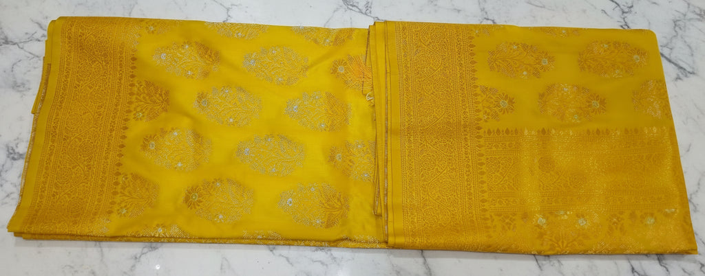 Kanchipuram Pure Silk Saree with Butta Motif in Refreshing Yellow Color
