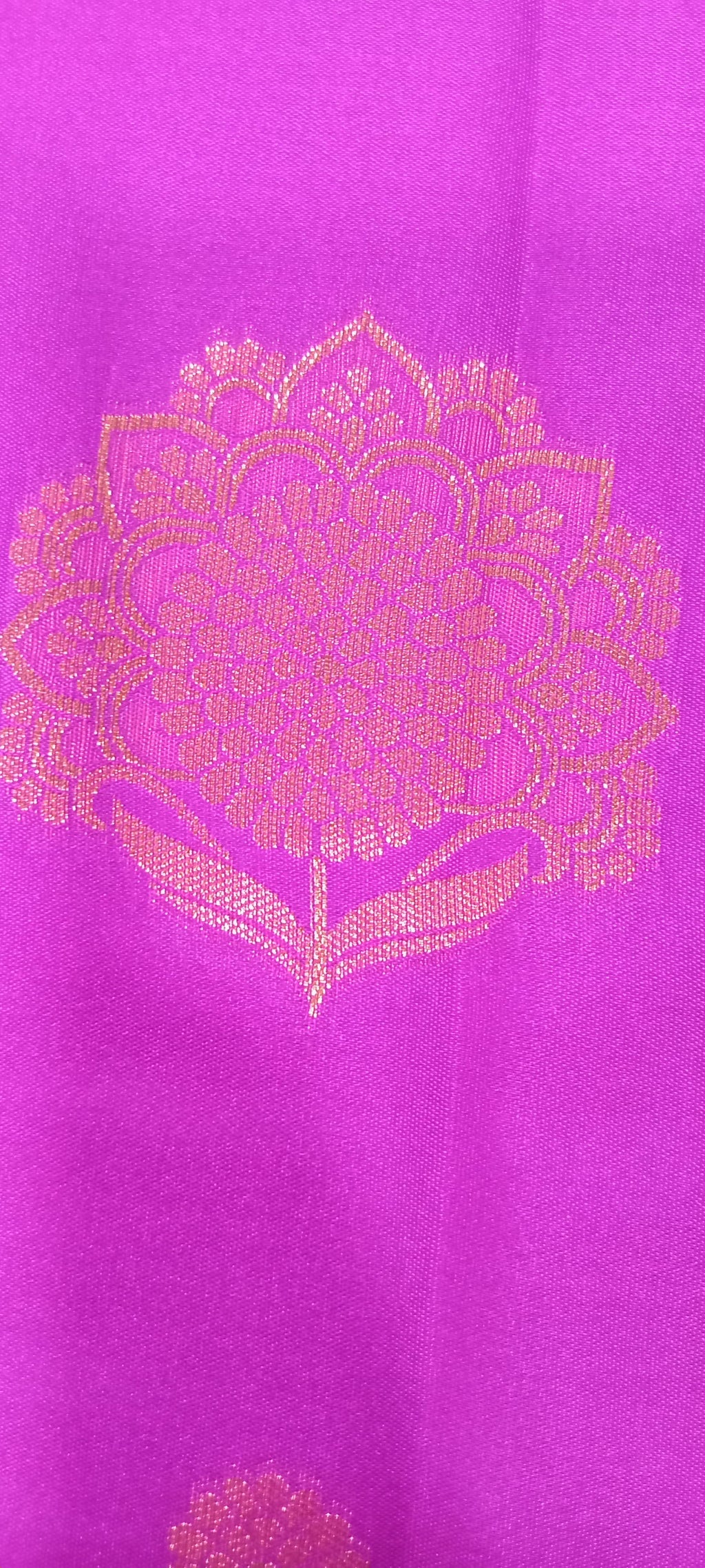 Kanchipuram Pure Silk Saree with Floral Butta in two tone Zari in Purple color with contrast border