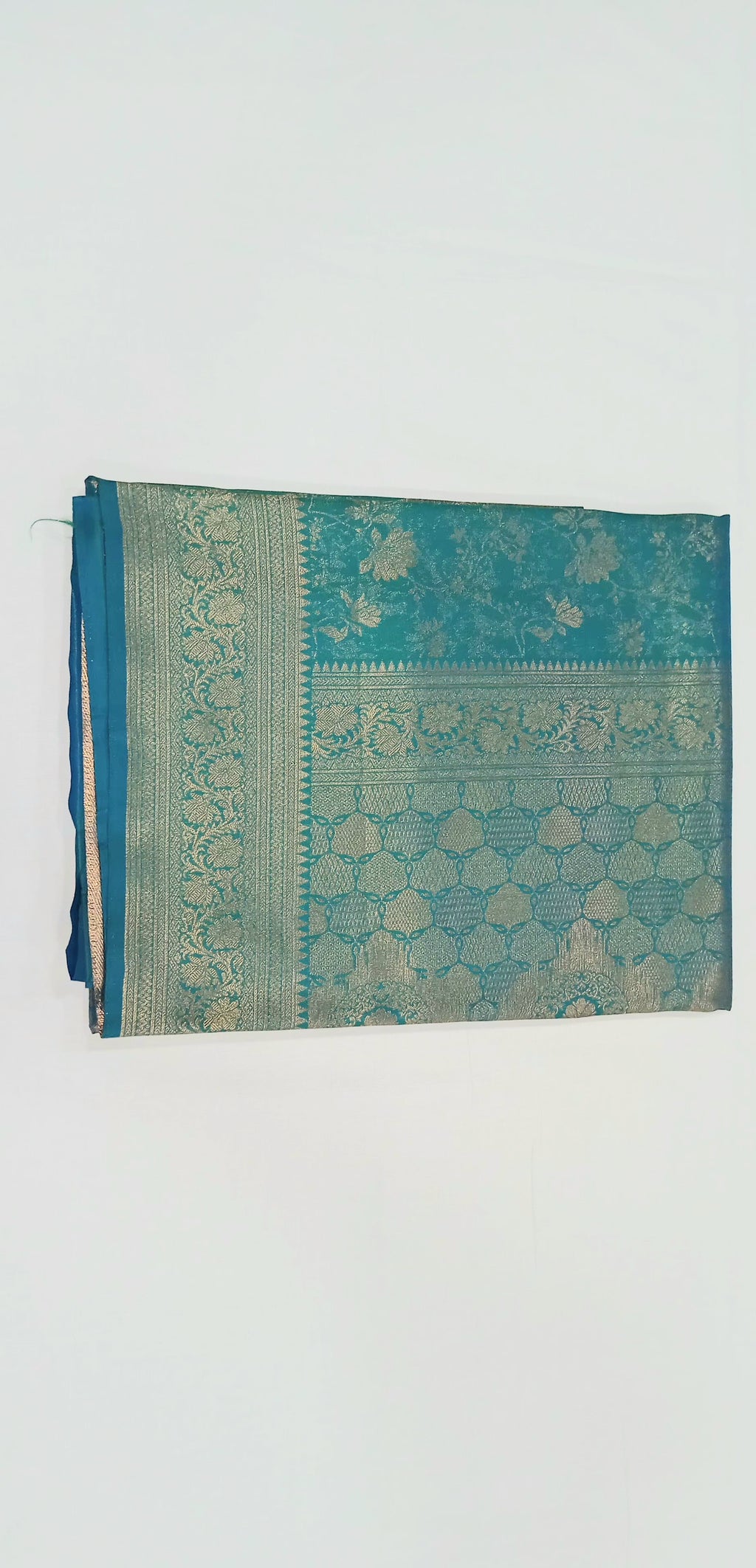 Kanchipuram Pure Silk Saree with detailed Butta motifs and luxurious Pallu in Aqua Blue color