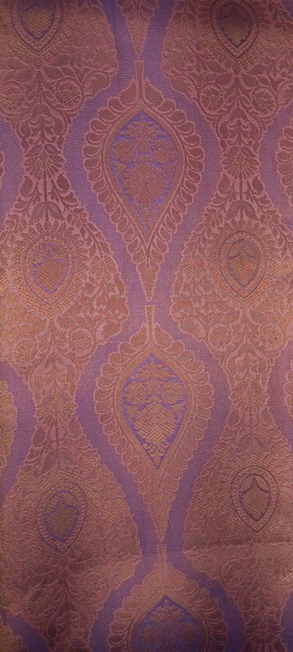 Kanchipuram Pure Silk Saree with detailed Butta motifs and luxurious Pallu in Lilac Purple color