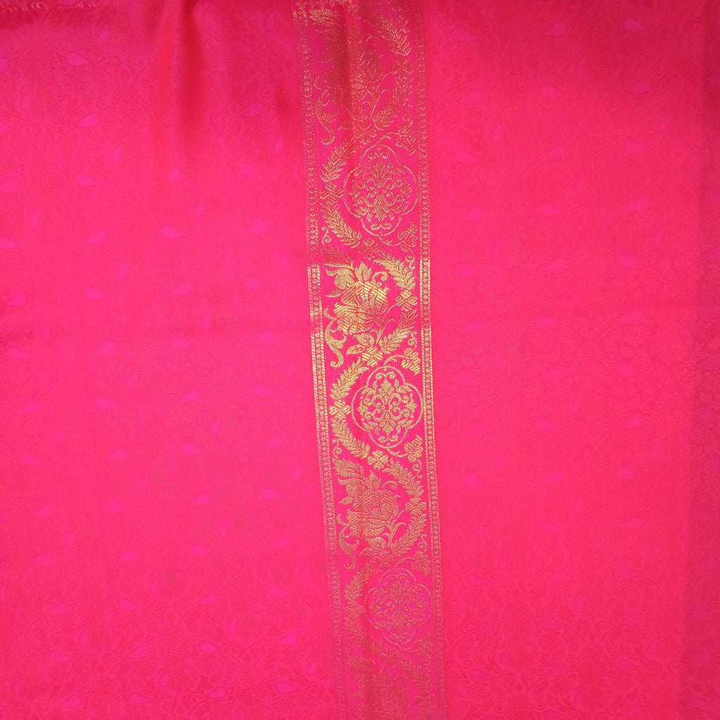 Kanchipuram Pure Silk Saree with detailed Butta motifs and luxurious Pallu in Reddish Pink color