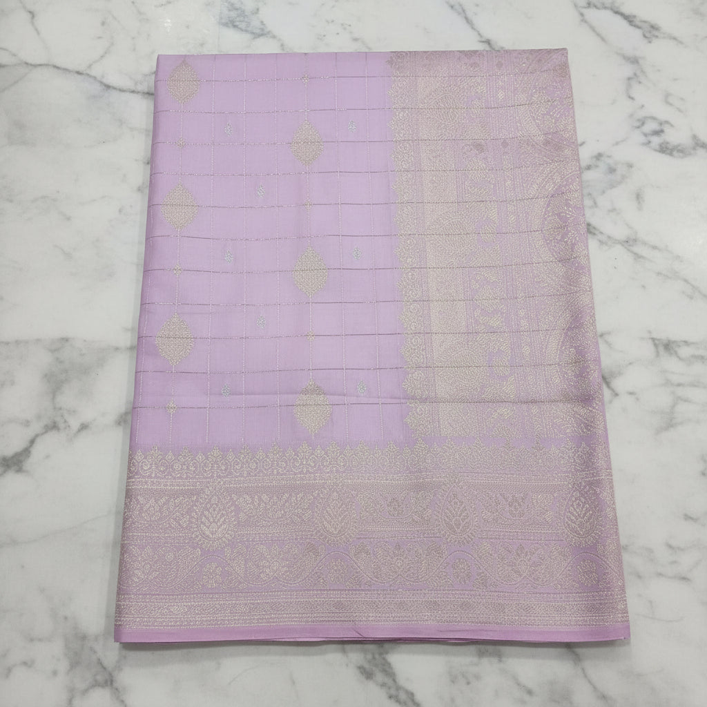 Kanchipuram Pure Silk saree with Gold Zari checkered pattern with Gold Butta all over saree and pallu