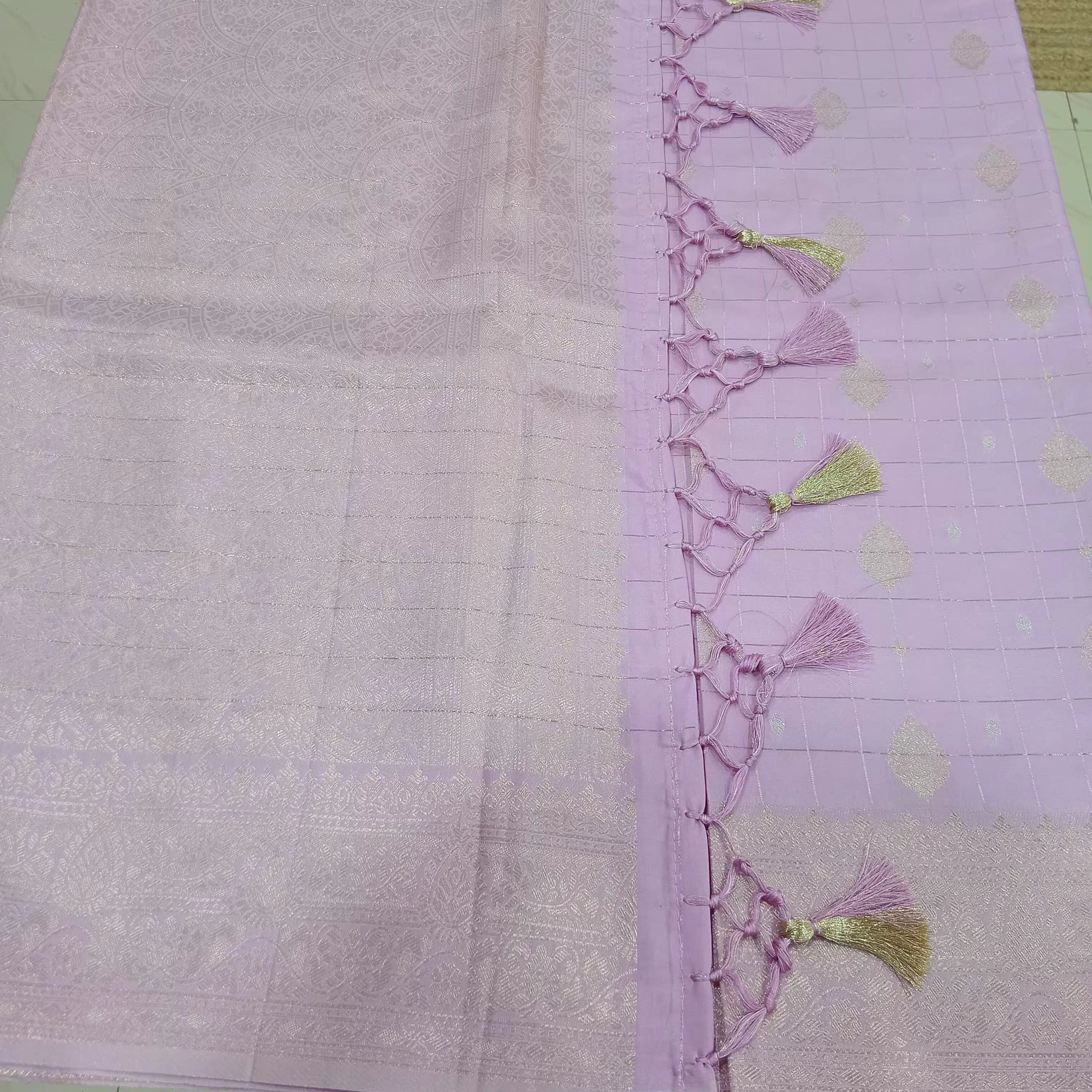 Kanchipuram Pure Silk saree with Gold Zari checkered pattern with Gold Butta all over saree and pallu