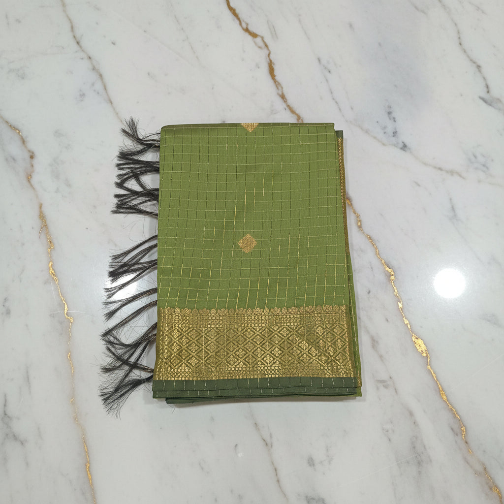 Kanchipuram Silk saree with Gold Zari checkered pattern with Gold Butta all over saree and pallu in Green color
