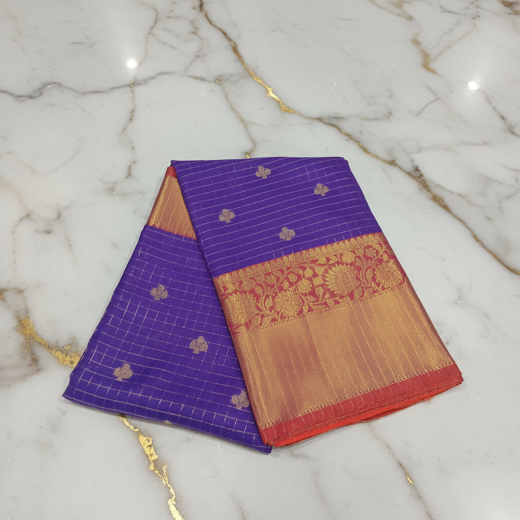 Kanchipuram Silk saree with Gold Zari checkered pattern with Gold Butta all over saree and pallu in Purple Reddish Pink color