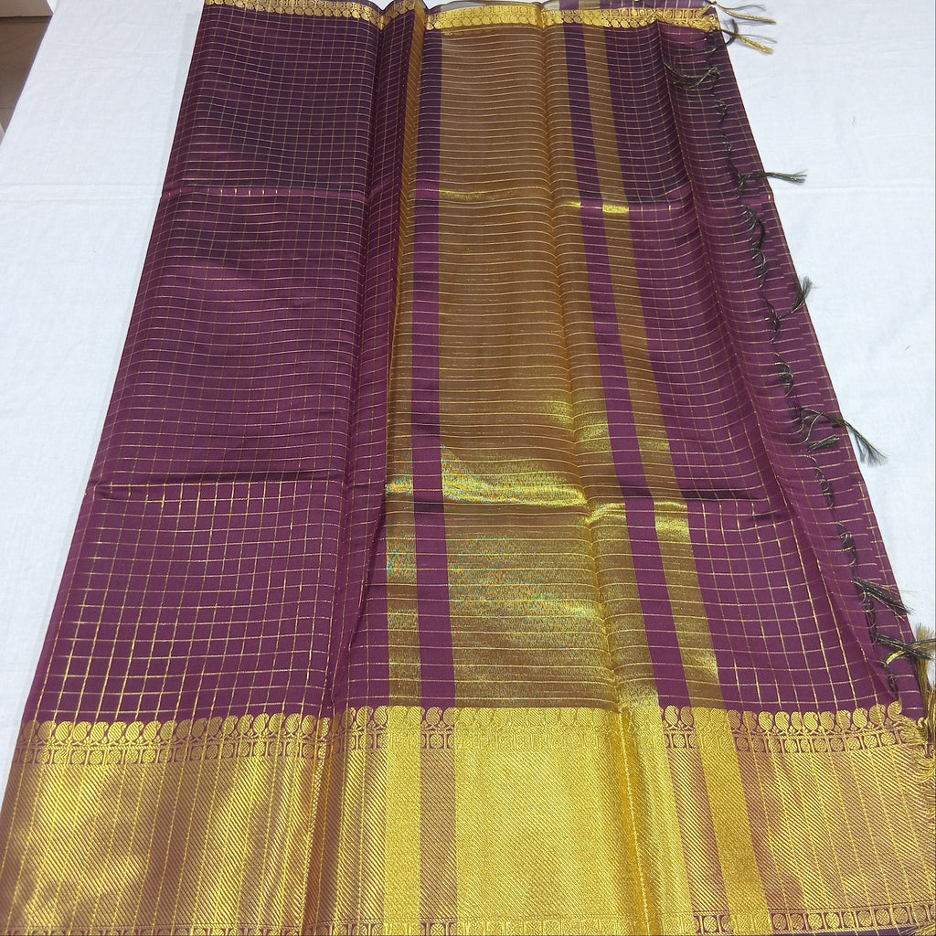 Kanchipuram Silk saree with Gold Zari mini checkered pattern with Gold Butta all over saree and pallu in Maroon Color