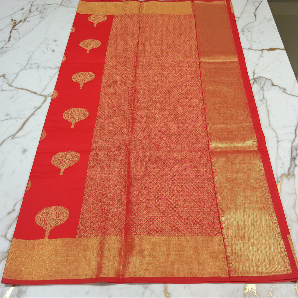 Kanchipuram Silk saree with Gold Zari pattern with Gold Butta all over saree and pallu in Red Color