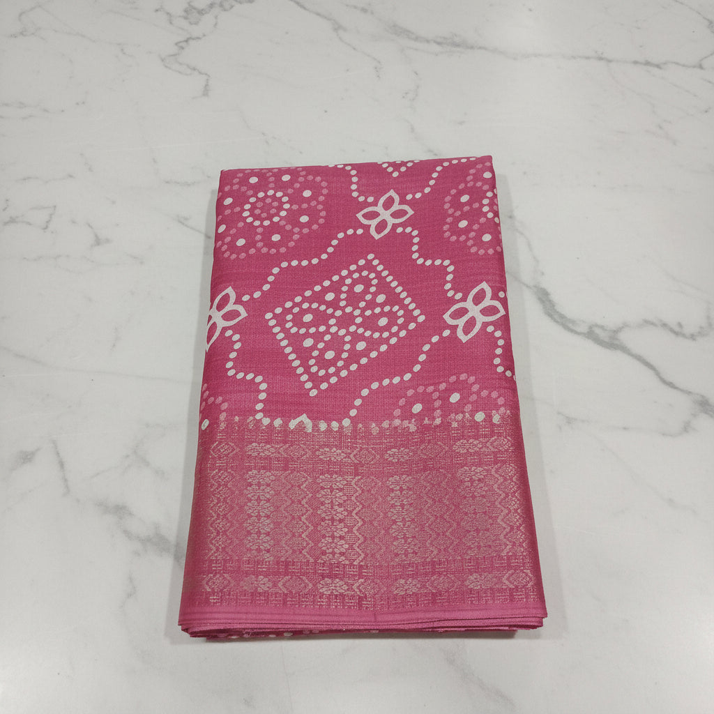 Cotton Polyester Trendy Modern Saree with Flowy Drape in Flower Printed Pattern in Lotus Pink Color