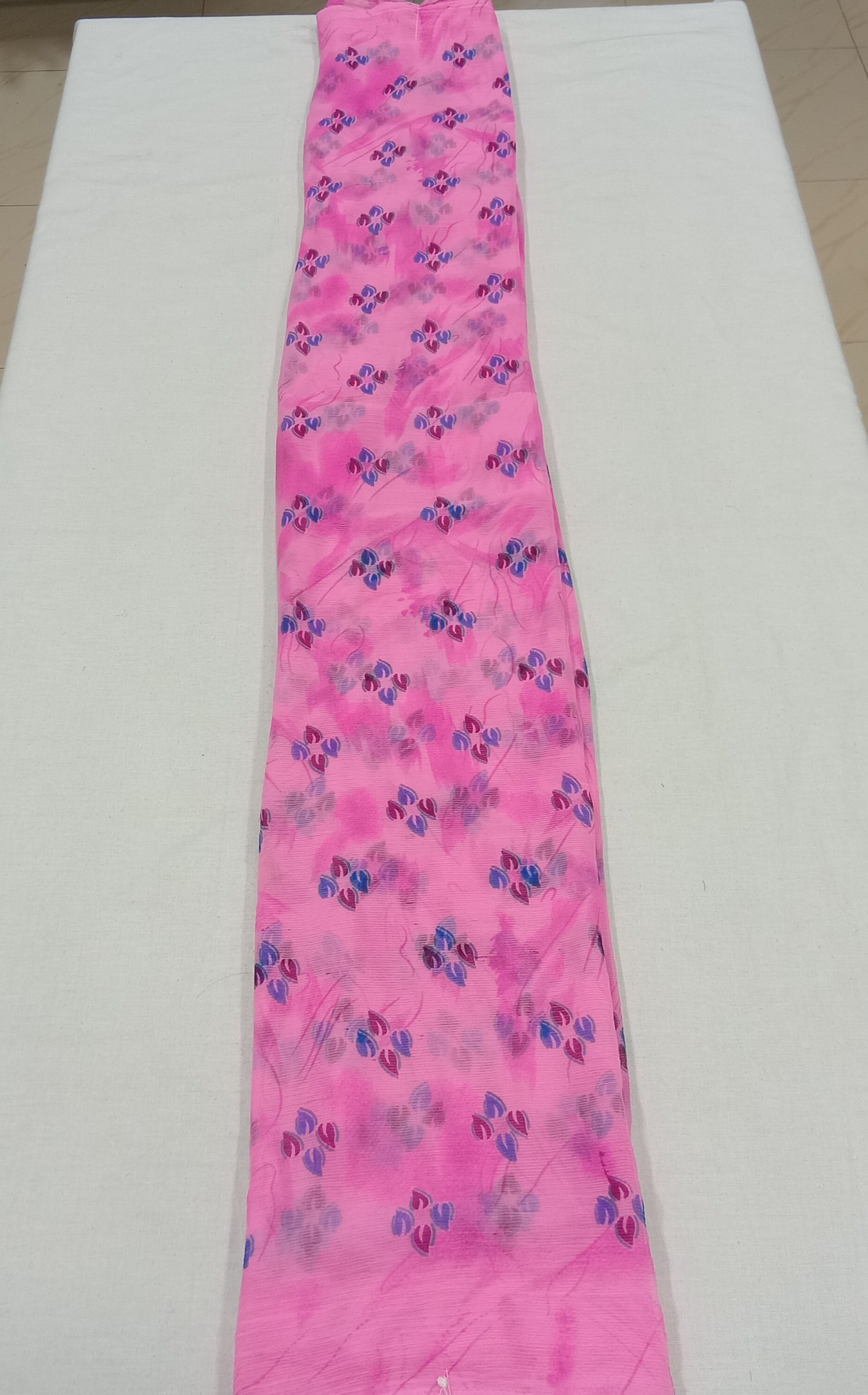 Chiffon Saree with printed Petals in Pink color