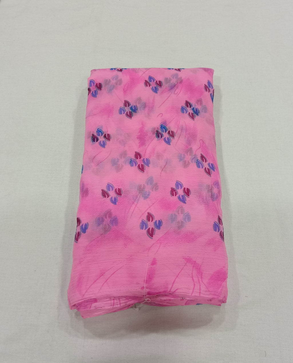 Chiffon Saree with printed Petals in Pink color