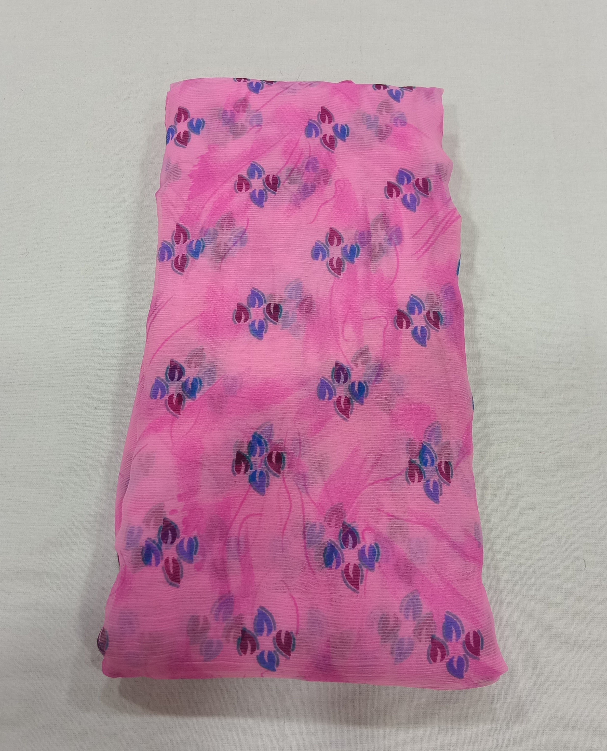 Chiffon Saree with printed Petals in Pink color