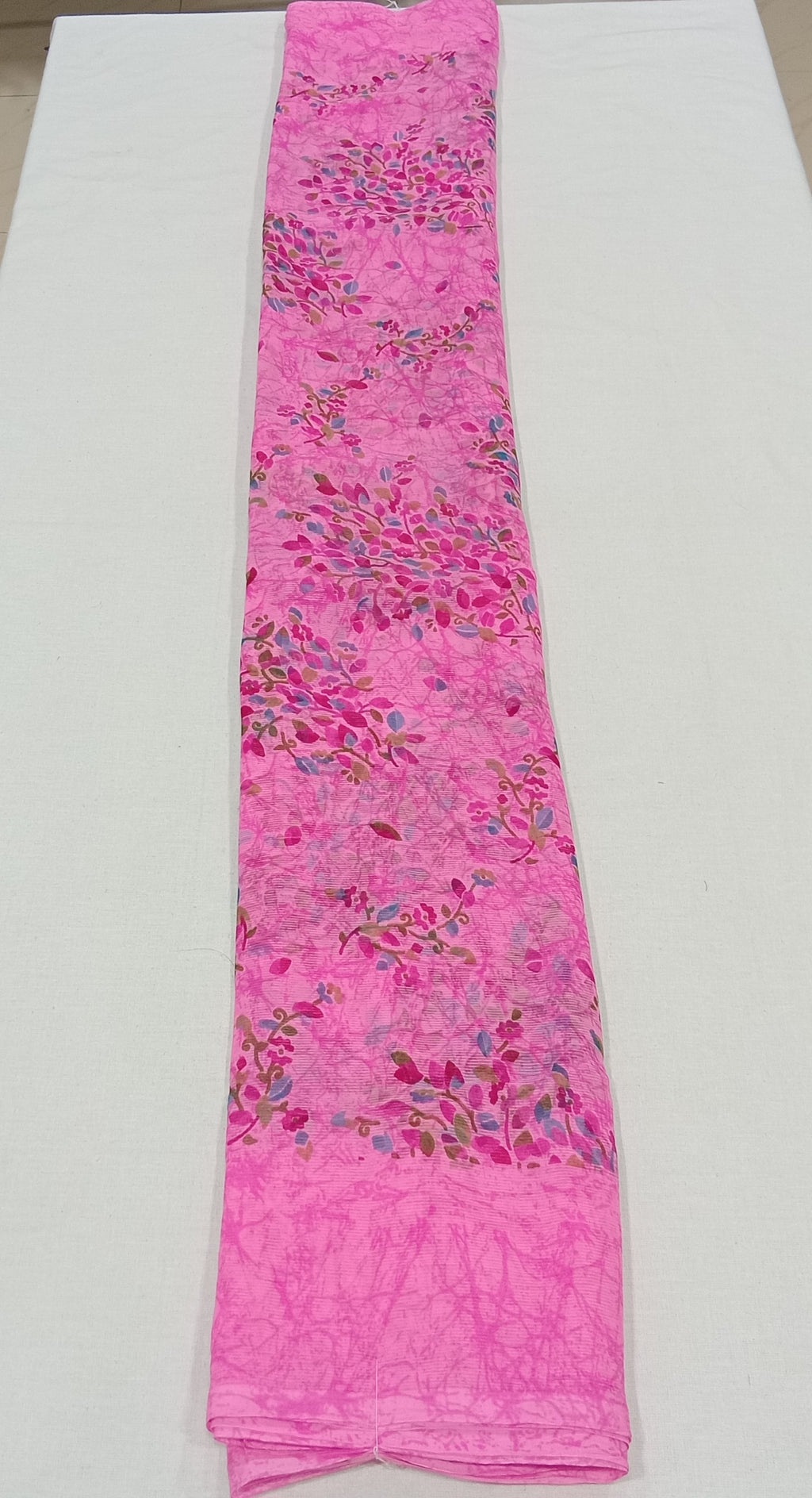 Chiffon Saree with printed Mini Flowers in Pinkish Pink color