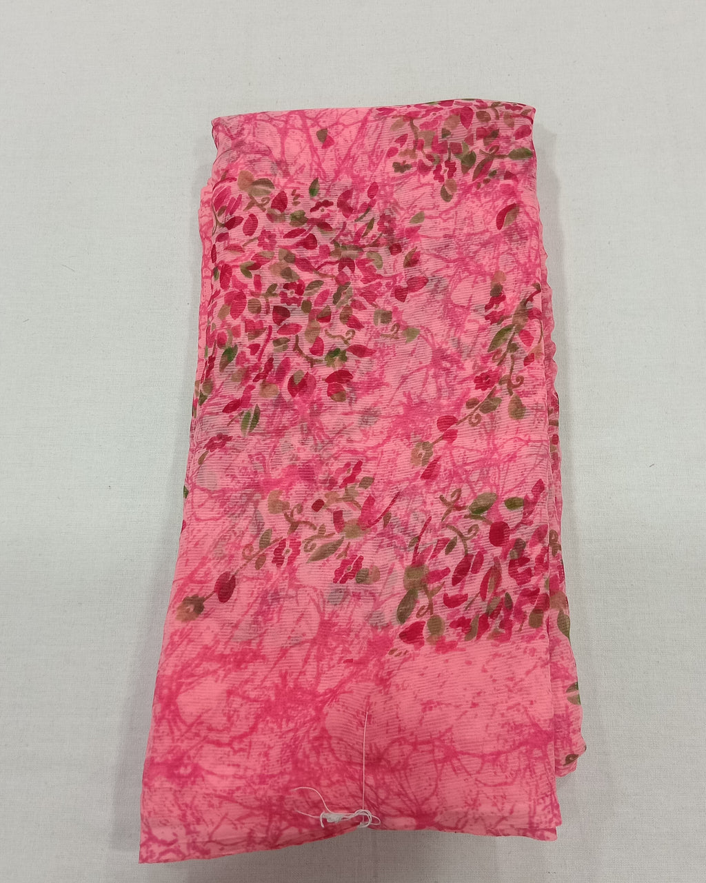Chiffon Saree with printed Mini Flowers in Pinkish Pink color