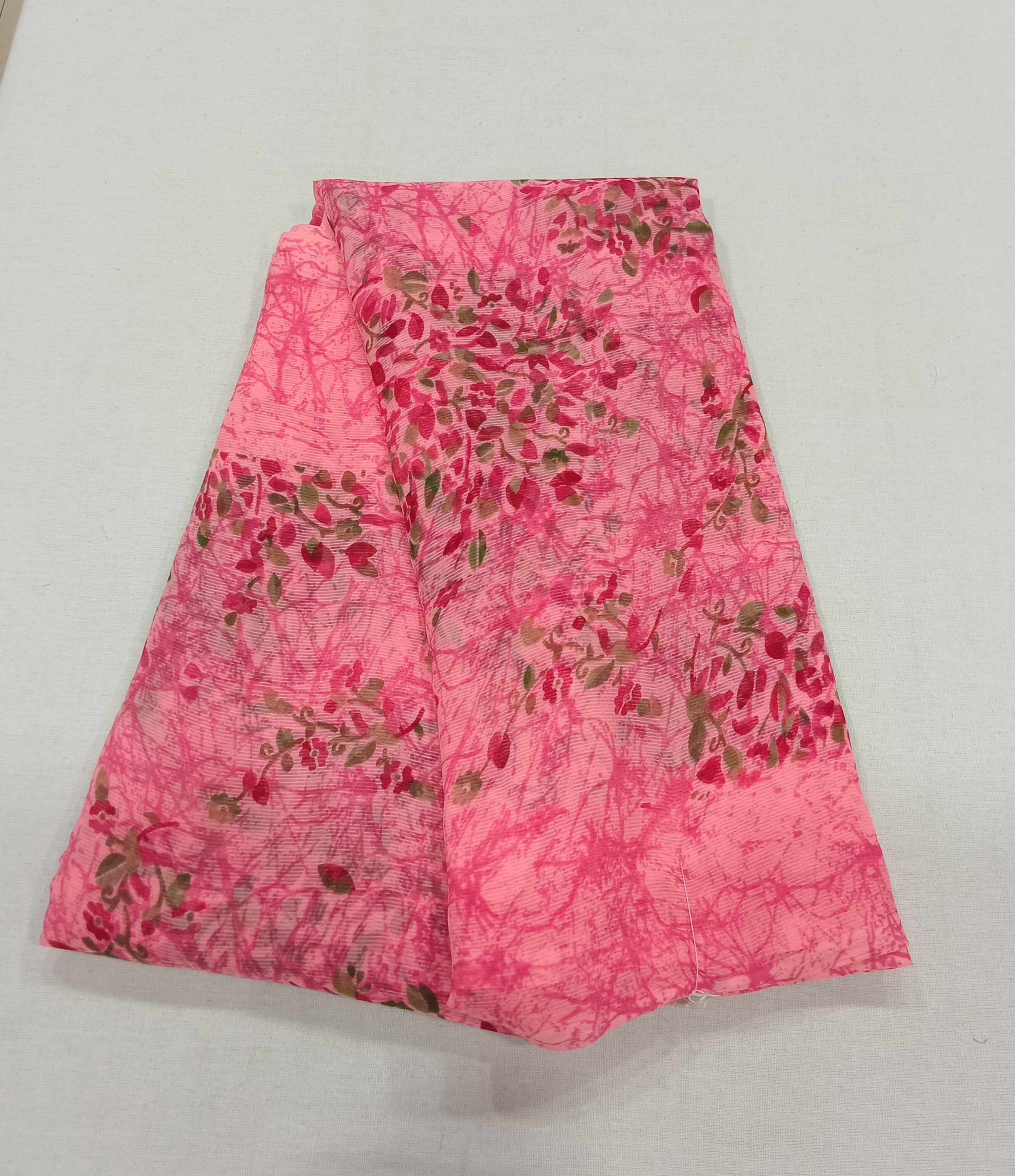Chiffon Saree with printed Mini Flowers in Pinkish Pink color
