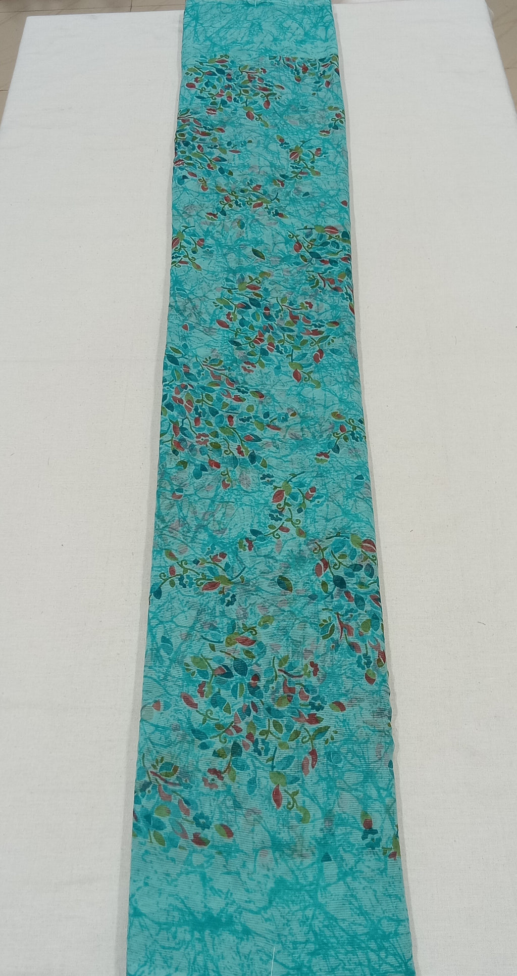 Chiffon Saree with printed Mini Flowers in Pink color (Copy)