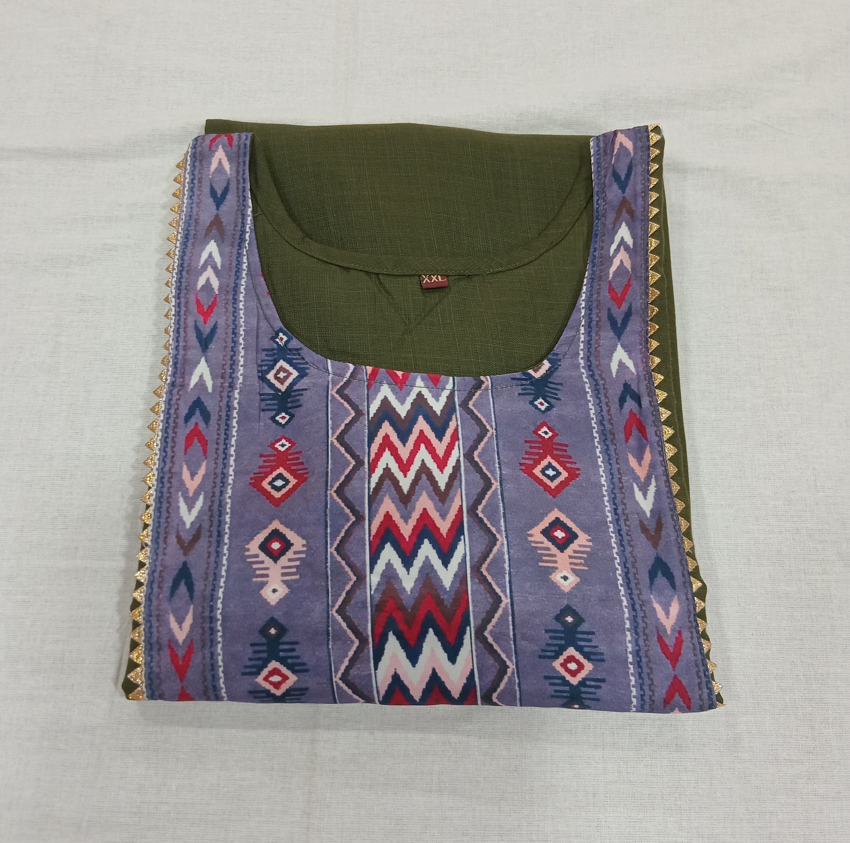 Cotton Kurti Straight Cut Side Slits with Front Applique in Green Color