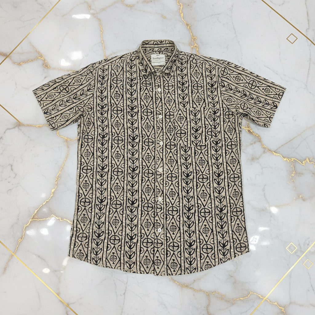 Cotton Mens Half Sleeve Shirt with Trendy Leaf Printed Pattern in Creamish Yellow Color, Size Large