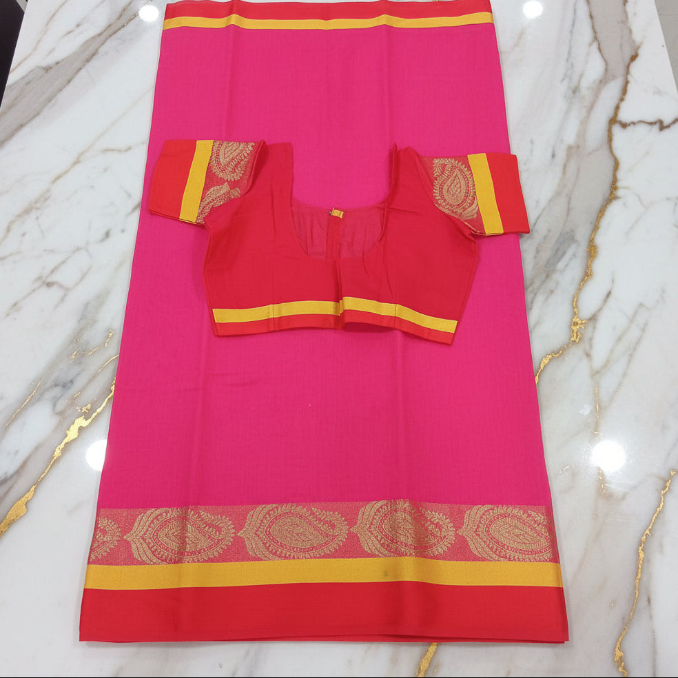 Silk Cotton Saree with intricate weaving border and pallu in Pink Color with Gold zari thread weaving and Size 38 Saree blouse