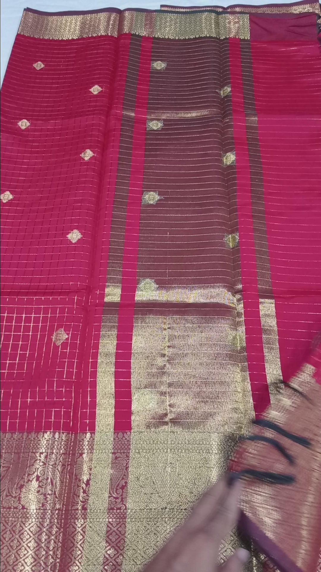 Kanchipuram Silk saree with Gold Zari checkered pattern with Gold Butta all over saree and pallu in Red Color