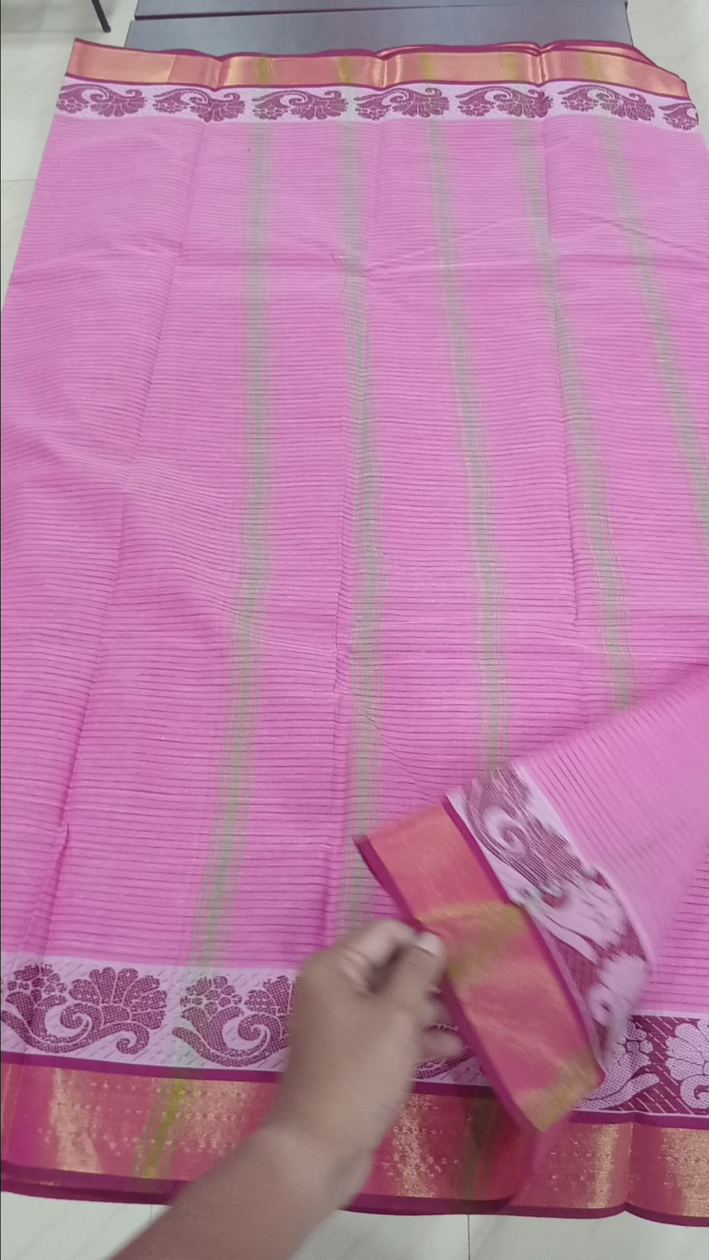 Silk Cotton Saree with floral pattern Border Gold Zari in Pink Color