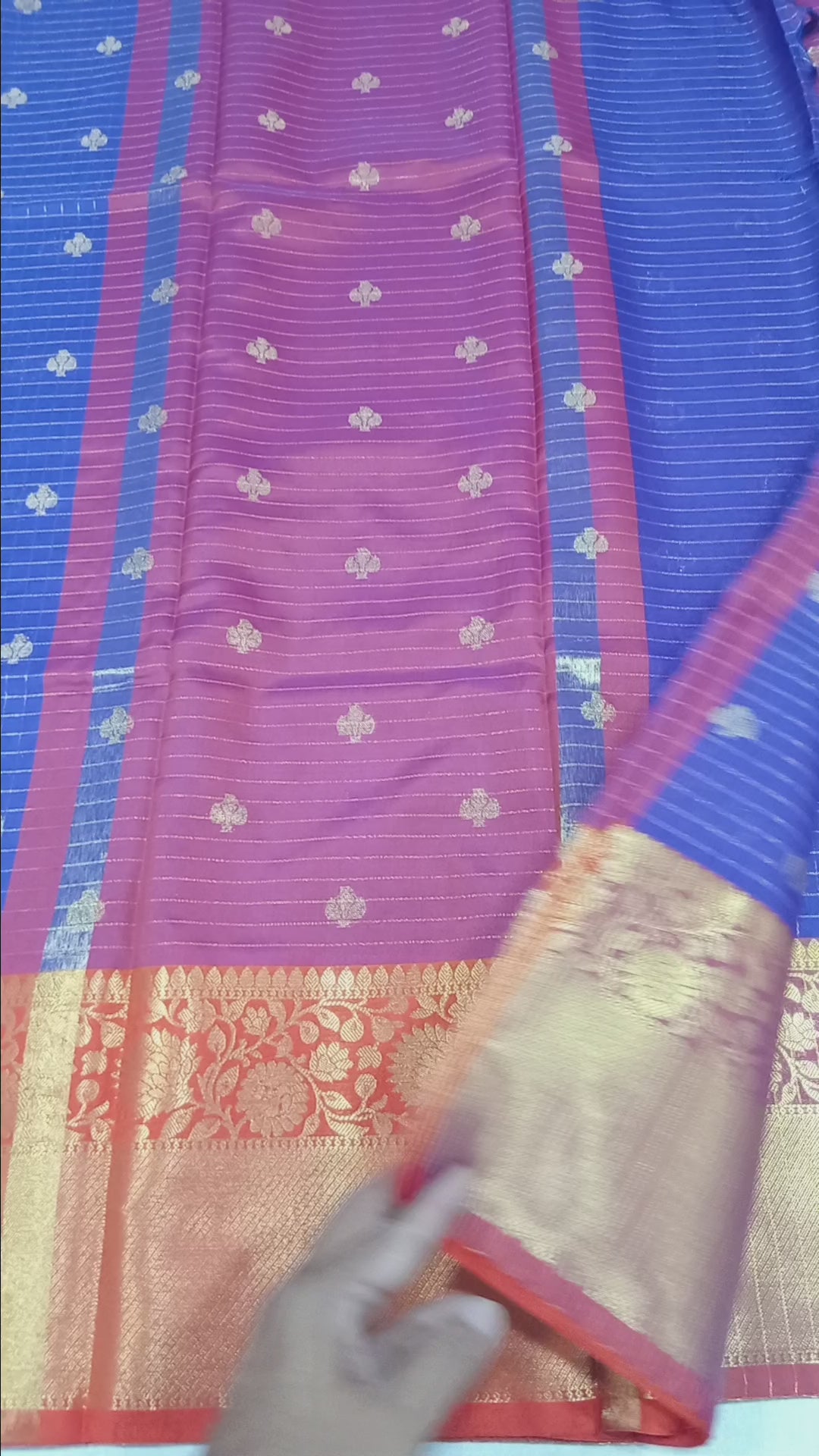 Kanchipuram Silk saree with Gold Zari checkered pattern with Gold Butta all over saree and pallu in Purple Reddish Pink color